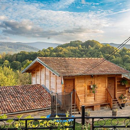 Guest House Kandaferi 2 Елена Екстериор снимка