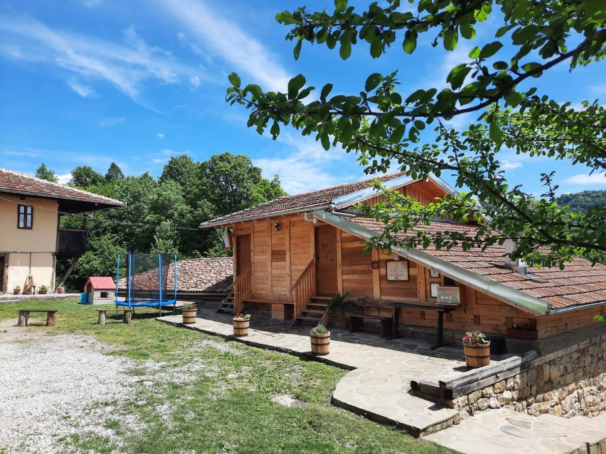 Guest House Kandaferi 2 Елена Екстериор снимка