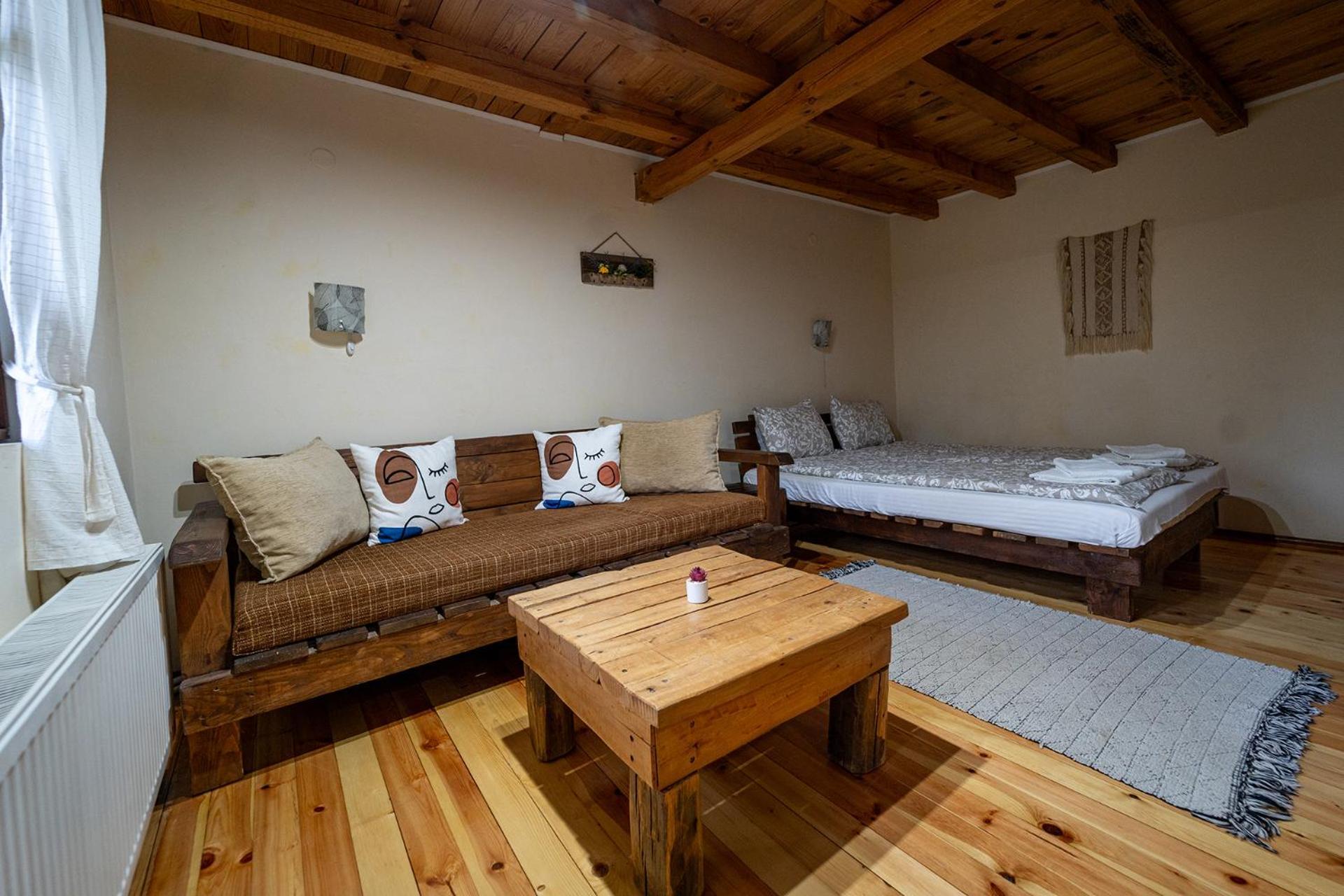 Guest House Kandaferi 2 Елена Екстериор снимка