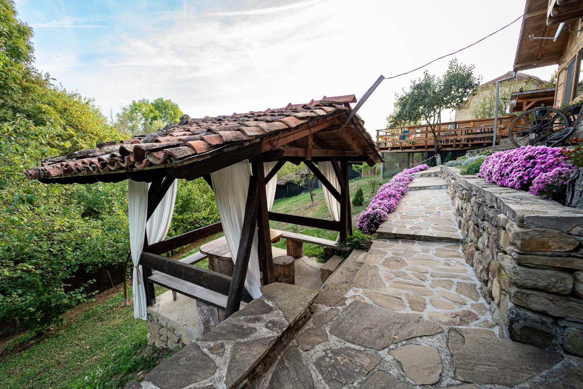 Guest House Kandaferi 2 Елена Екстериор снимка