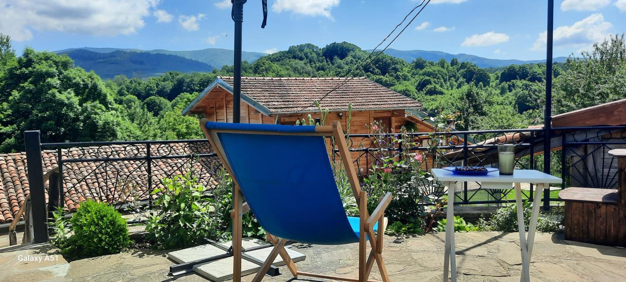 Guest House Kandaferi 2 Елена Екстериор снимка